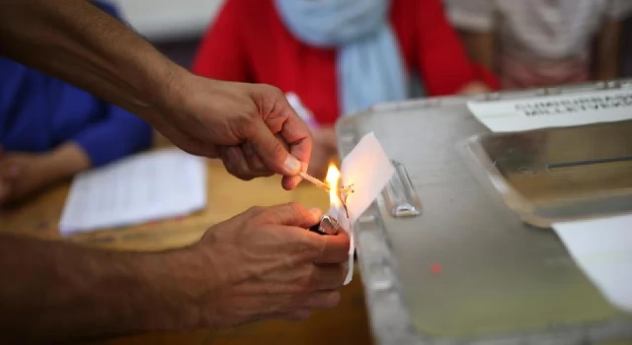 AK Parti yüzde 30'un altını gördü