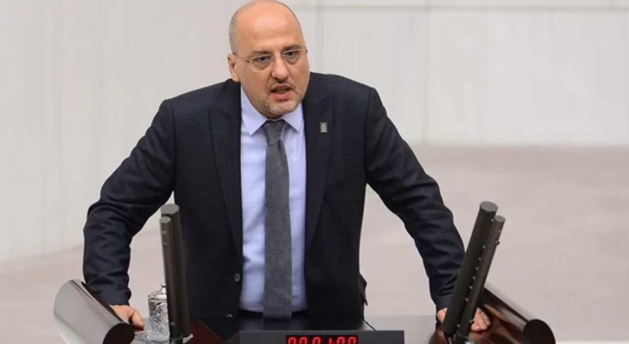 AK Parti Ahmet Şık’a 100 bin liralık tazminat davası açtı