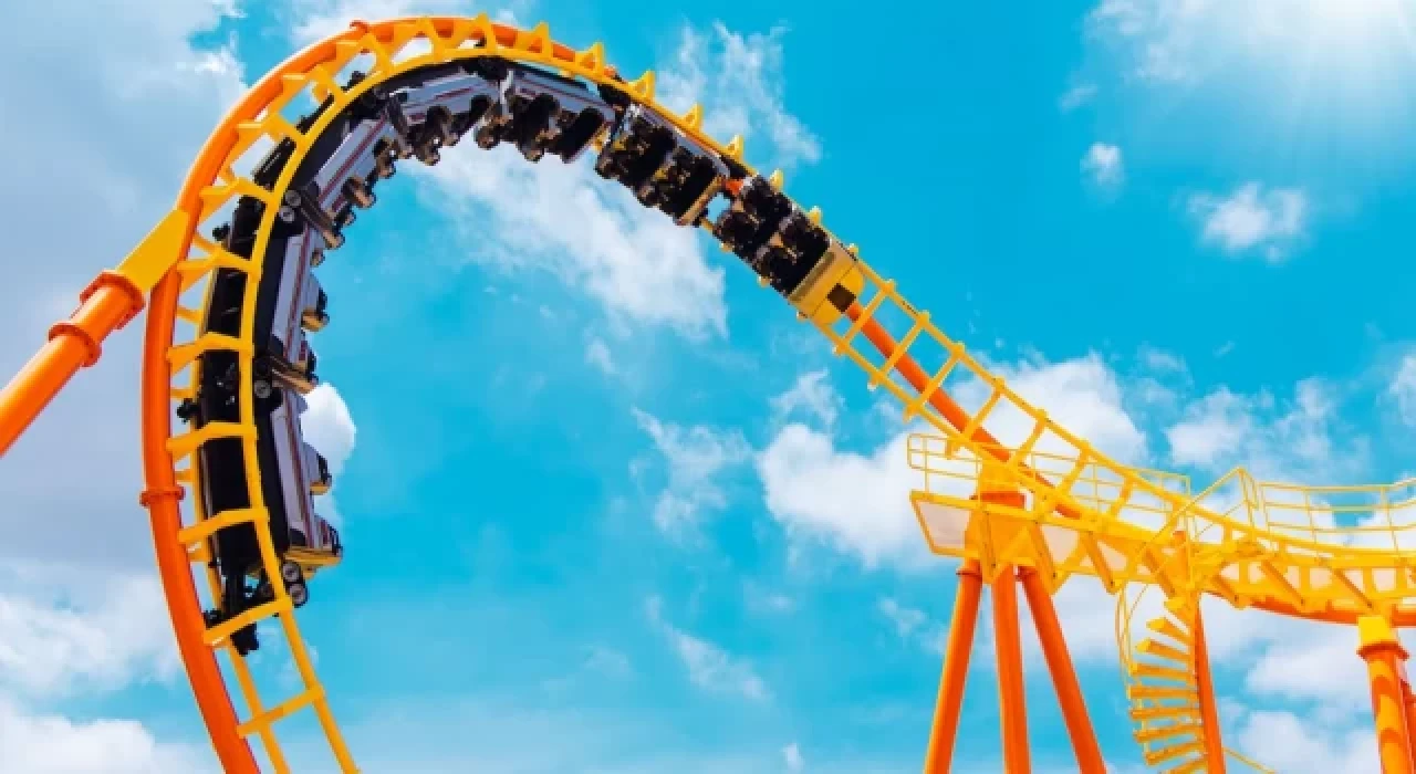 Almanya'da lunaparkta eğlence trenleri çarpıştı: 31 yaralı