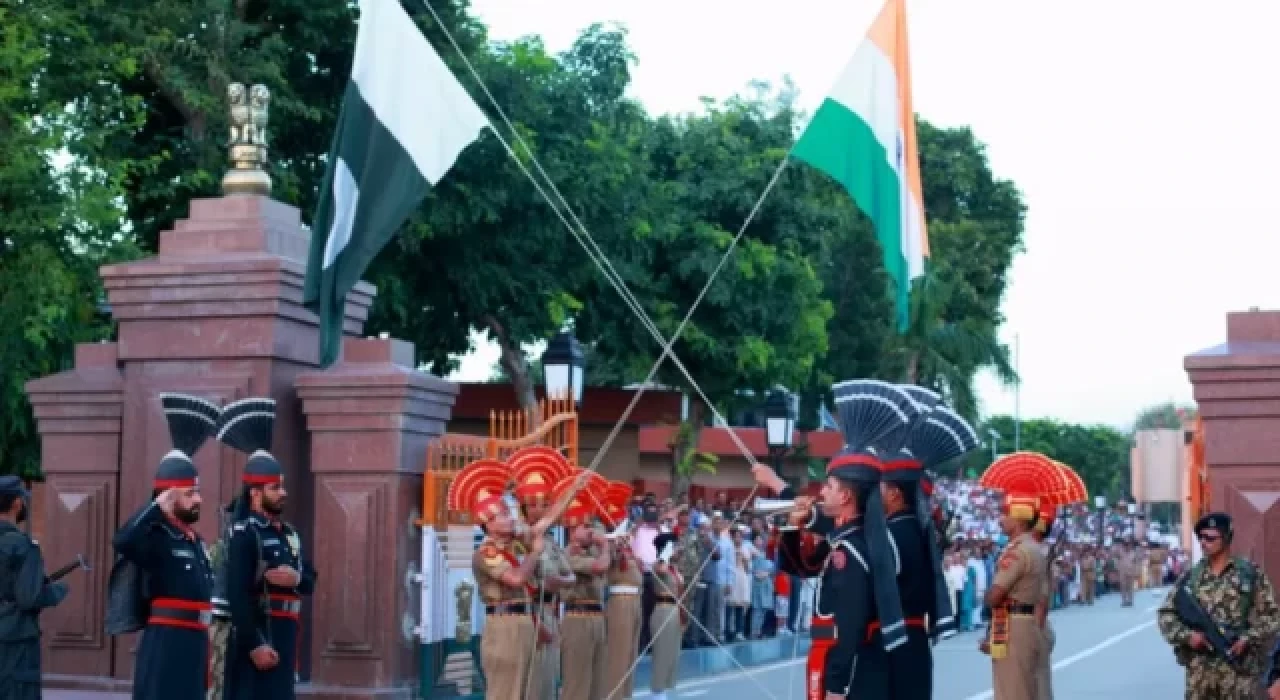 Hindistan ve Pakistan’ın bağımsızlığının 75. yılı