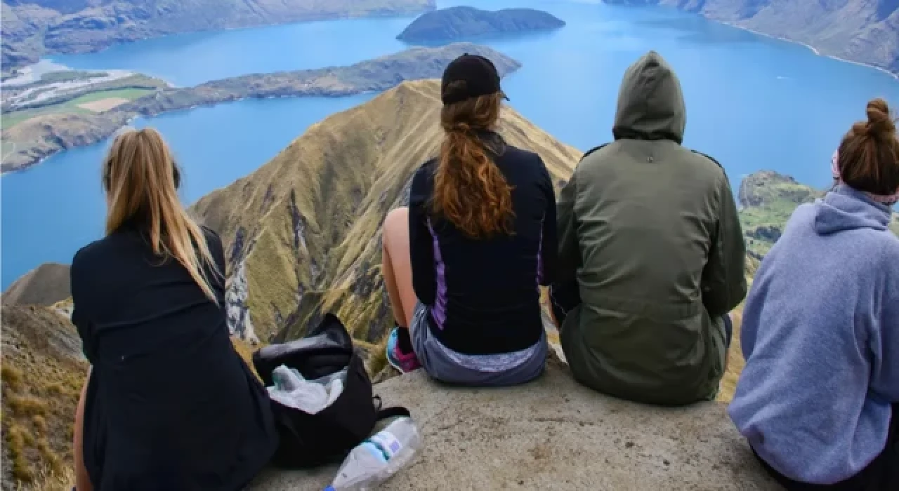 Yeni Zelanda Turizm Bakanı: Günde 10 dolar harcayıp, erişte yiyen turistleri hedeflemeyeceğiz