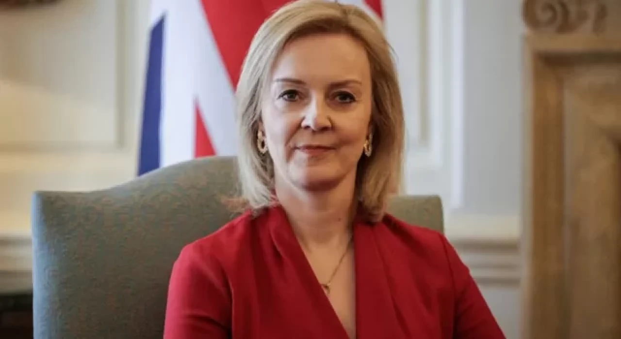 Britanya'nın yeni Başbakanı Liz Truss kimdir?