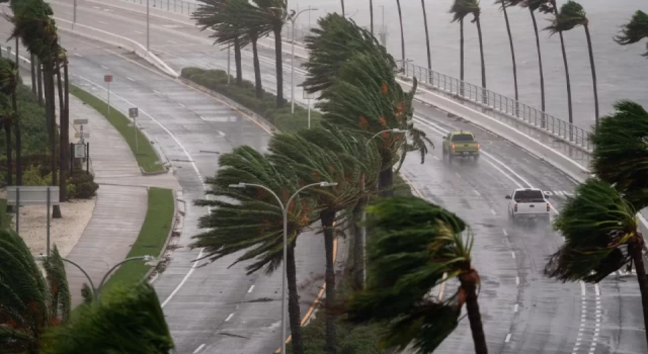 I﻿an Kasırgası Florida'da iki milyon kişiyi elektriksiz bıraktı