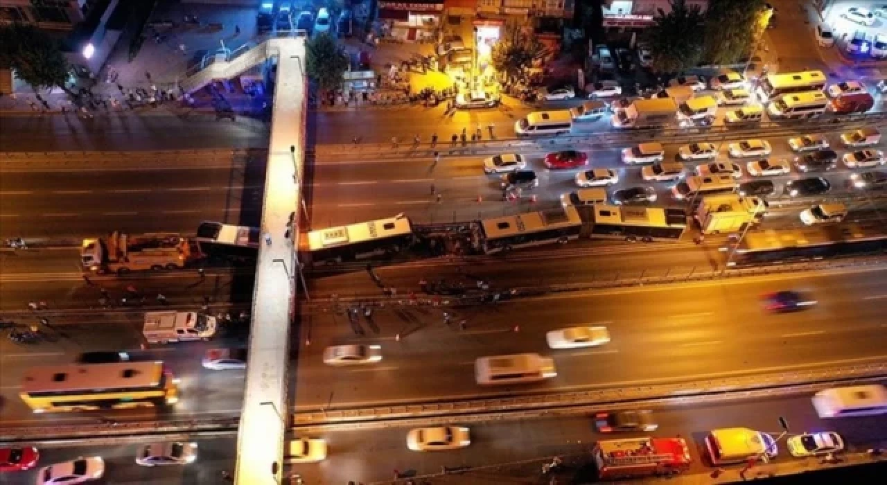 İstanbul'da metrobüs kazasında 89 kişi yaralandı