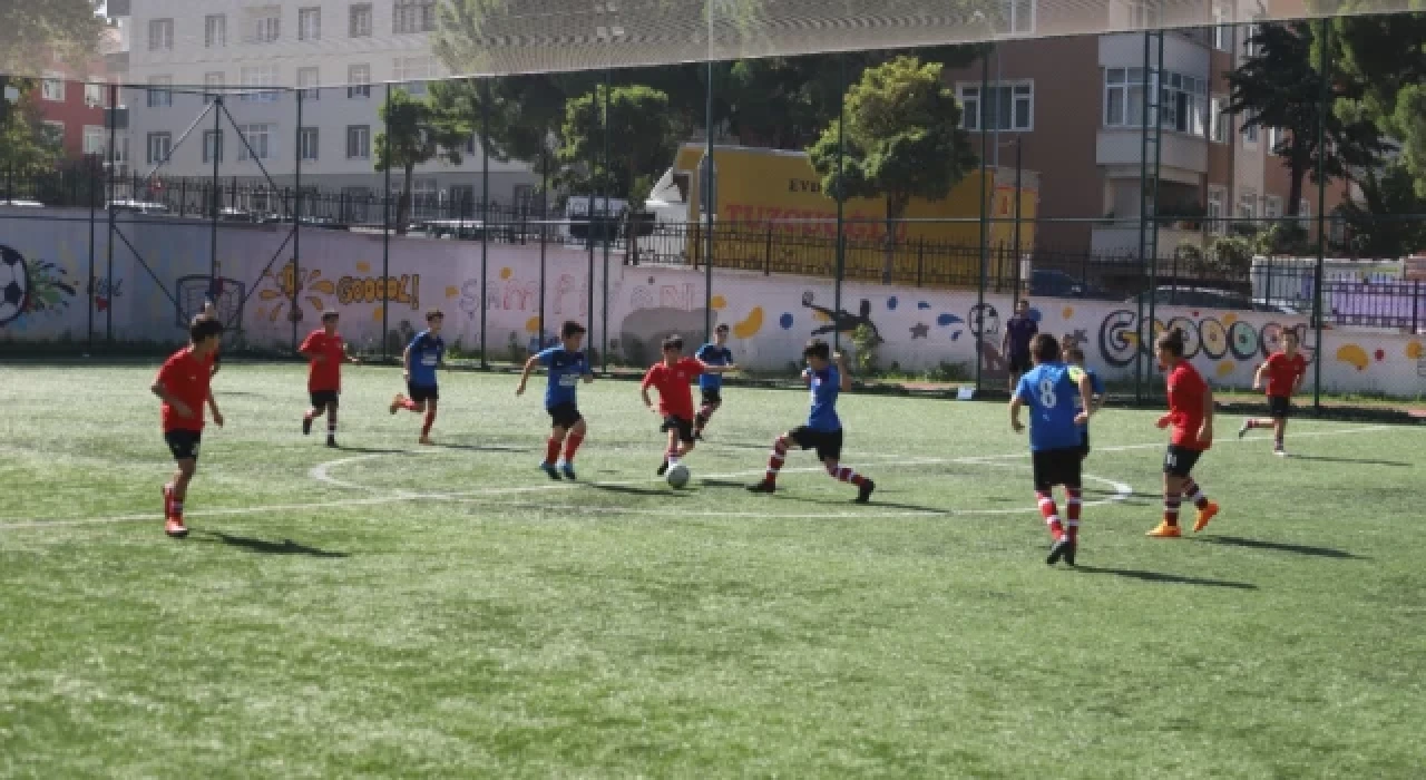 Metin Oktay Kulüpler Arası U-12 Futbol Turnuvası’nda İlk Maç