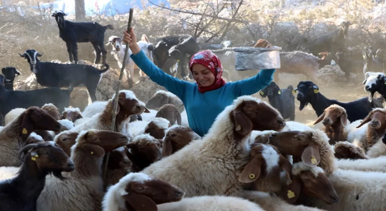 Yörük kızı Elif kültürünü tanıtmak istiyor