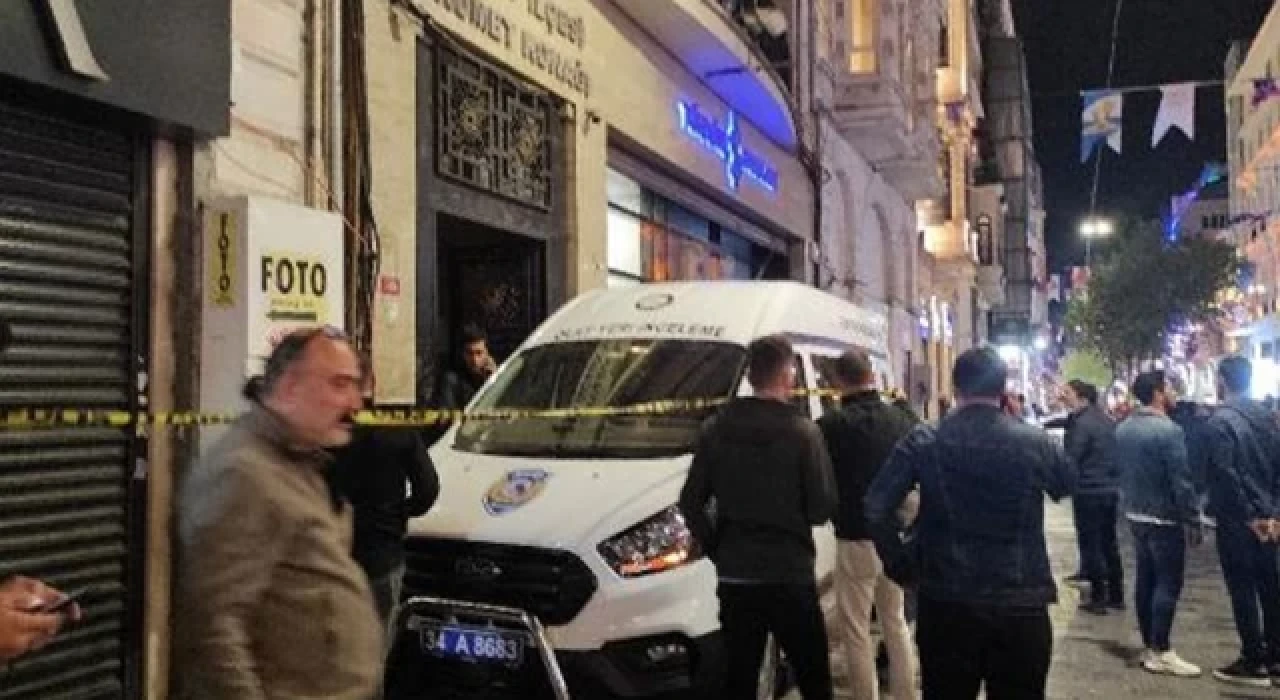 Beyoğlu Kaymakamlığı'nda görevli polis, intihar girişiminde bulundu