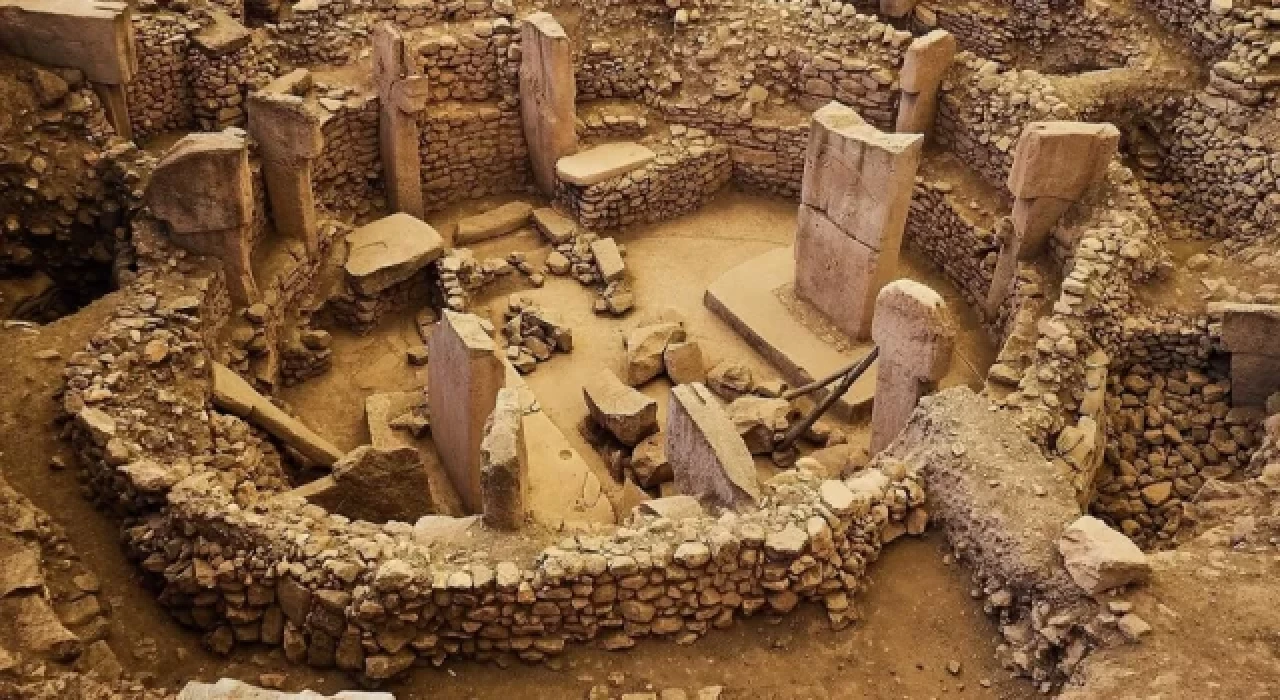 Göbeklitepe'de öğütme taşları bulundu