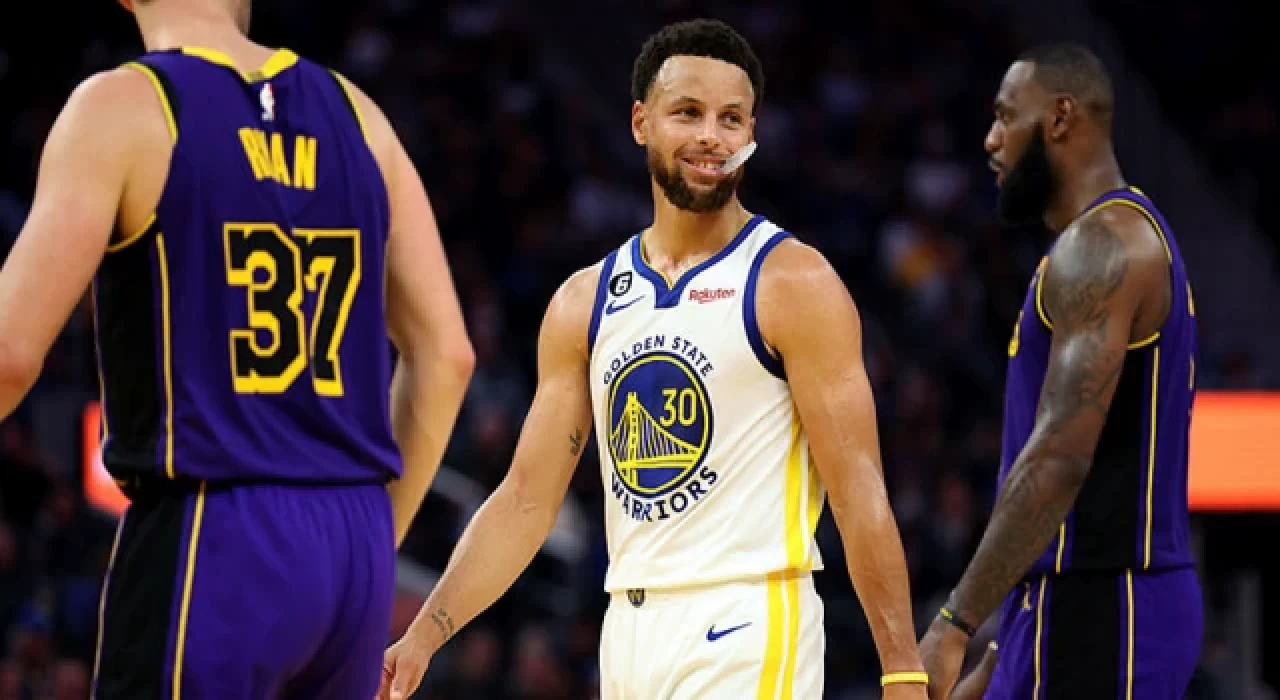 Golden State Warriors sezonu galibiyetle açtı