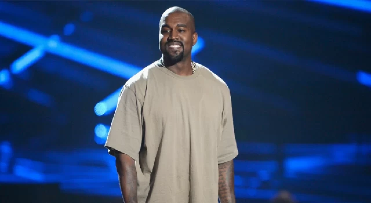 Kanye West: Bir günde 2 milyar dolar kaybettim ve hâlâ hayattayım