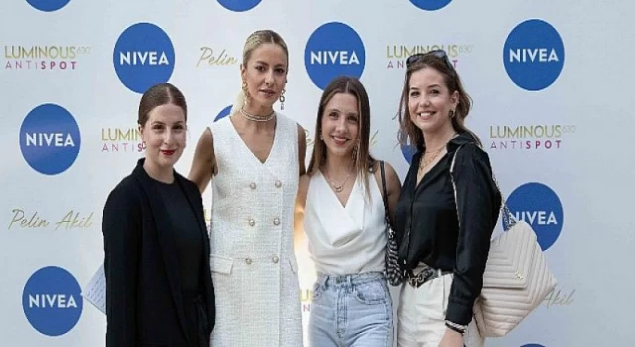 Pelin Akil Nivea ile yaptığı iş birliğinde, ışıltılı bir lansmanda…