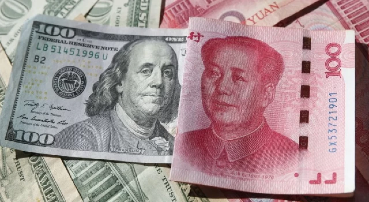 Yuan, dolar karşısında tarihi düşük seviyeye geriledi