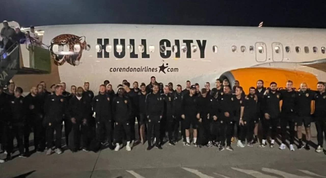 A﻿cun Ilıcalı'dan yüzlerce Hull City taraftarına bedava Türkiye tatili