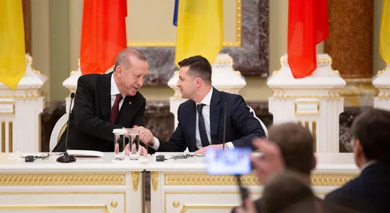 Cumhurbaşkanı Erdoğan, Ukrayna lideri Zelenskiy'le görüşme gerçekleştirdi