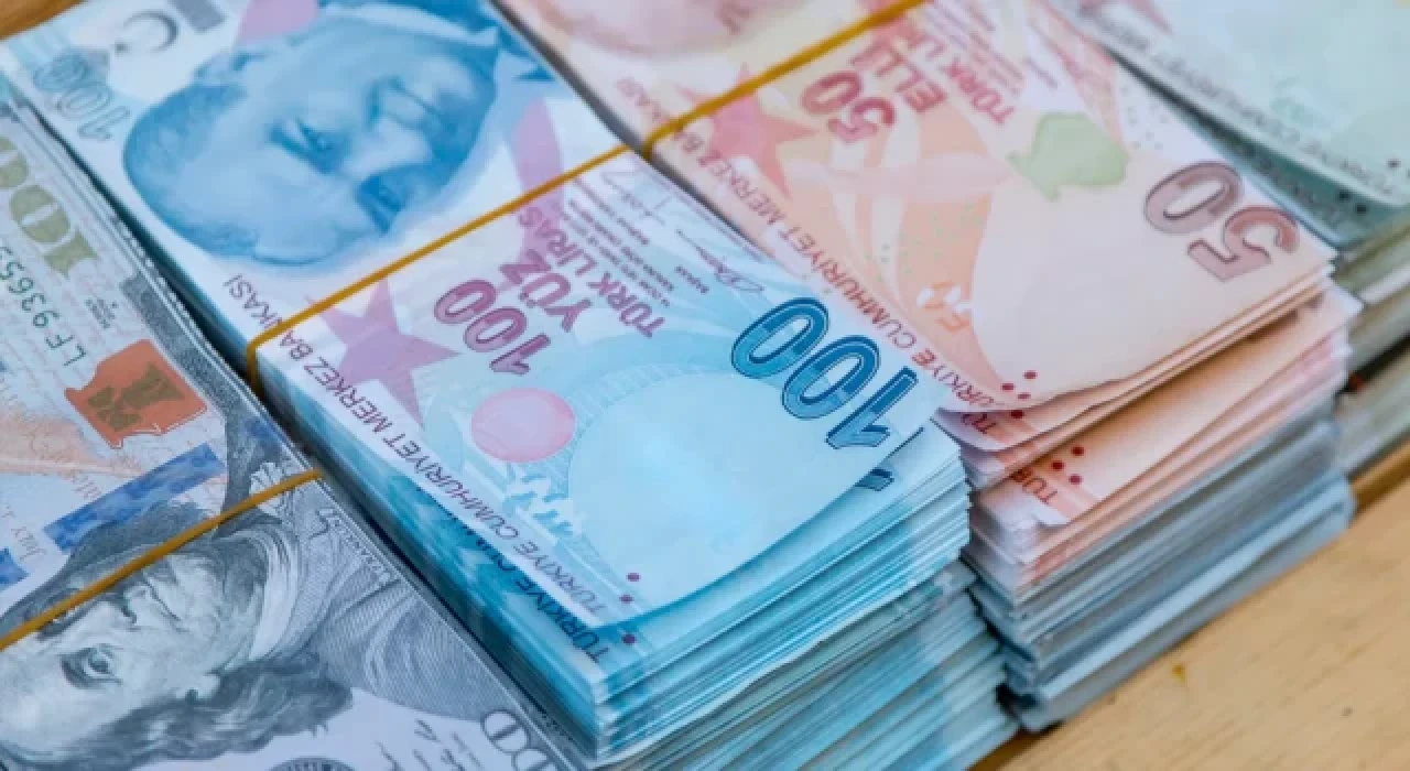 Hazine bütçesi ekim ayında 72 milyar 180 milyon lira açık verdi