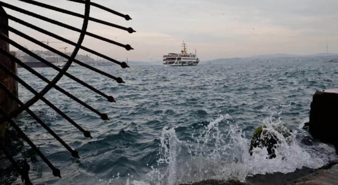 İstanbul'da deniz ulaşımına lodos engeli