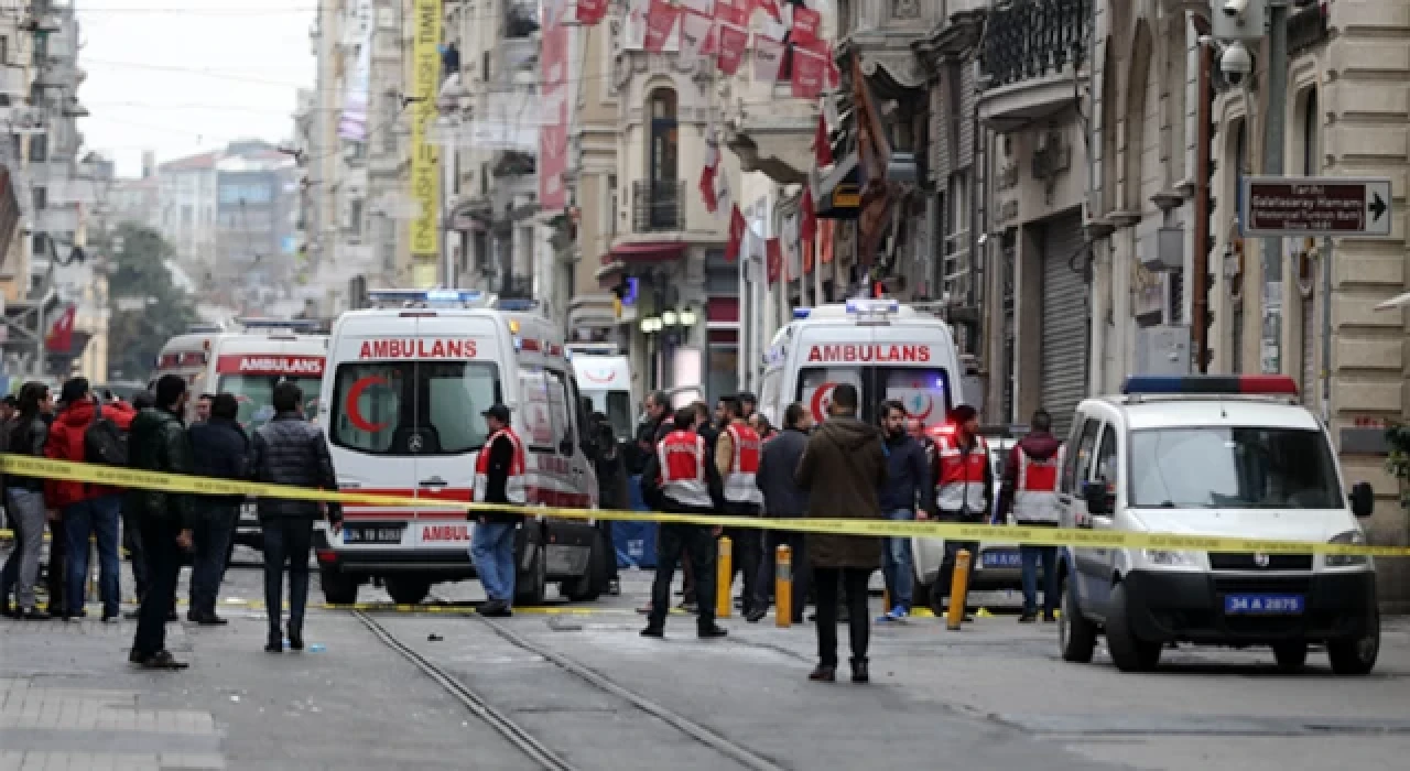 İstiklal Caddesi'nde patlama! 6 kişi hayatını kaybetti, 81 yaralı var