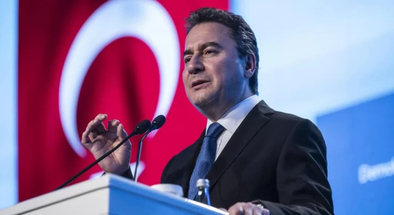 Ali Babacan: Gerçek enflasyonun en az yüzde 200 olduğuna herkes mutabık