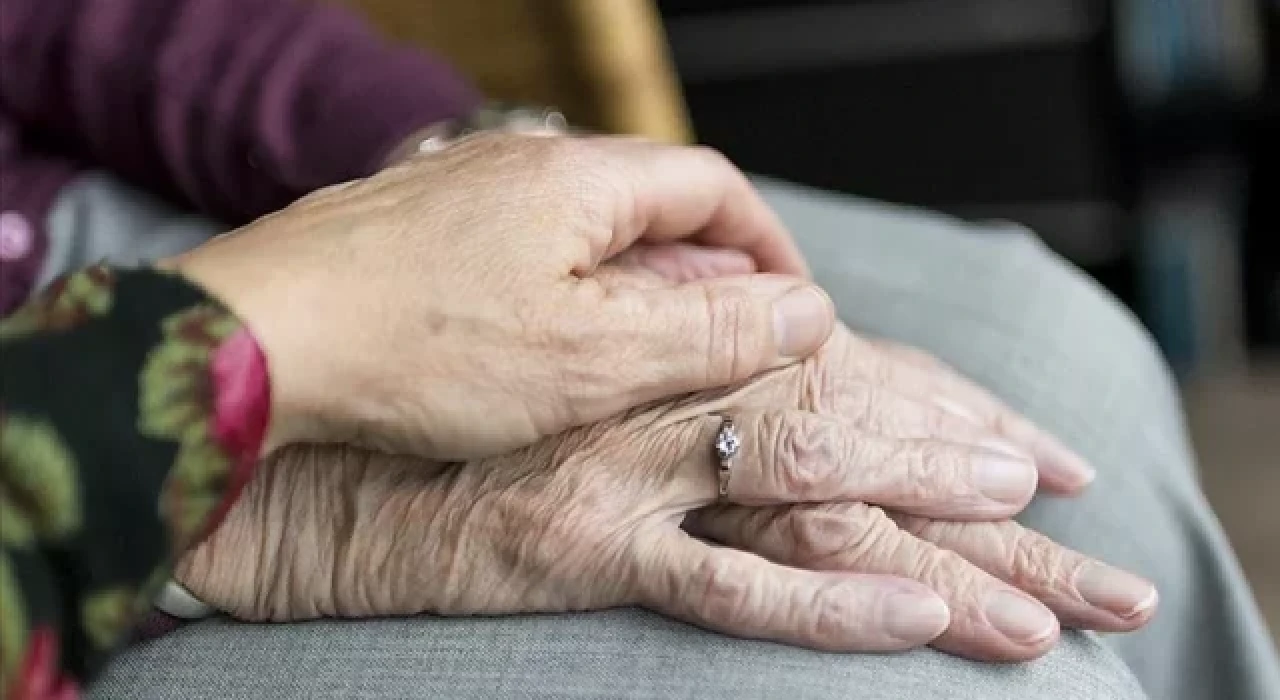 Alzheimer hastalığı için kan testi geliştirildi