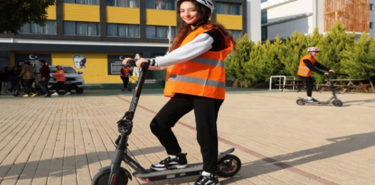 Antalya’da Scooter’ı güvenli kullanma eğitimi