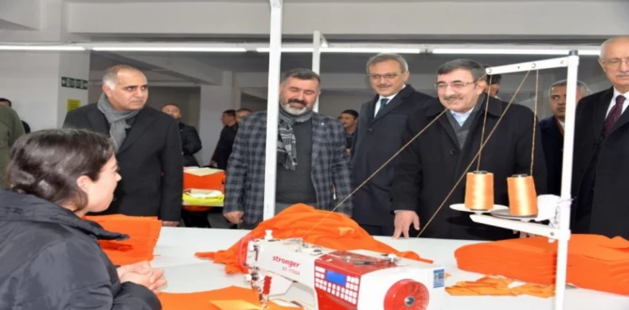 Bingöl’de üretim Sancak’ı dalgalanıyor