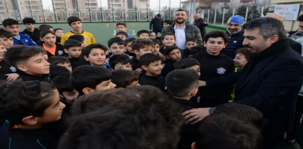 Bursa Yıldırım’da Başkan Yılmaz minik sporcularla buluştu