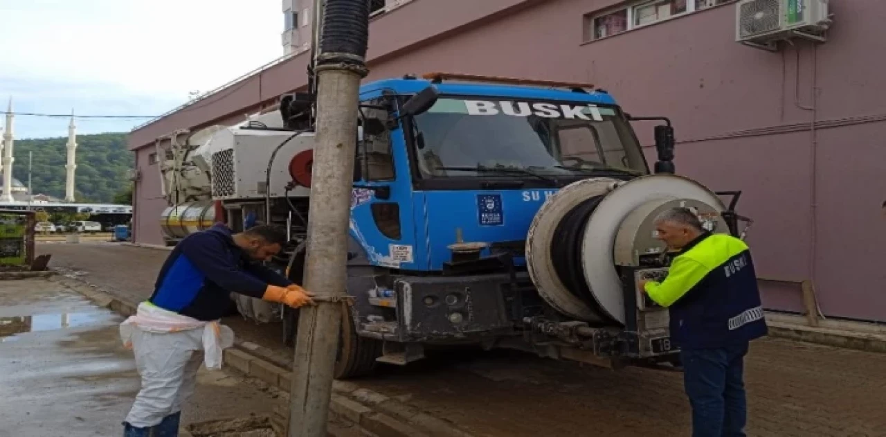 BUSKİ ekipleri Antalya’da sel bölgesinde