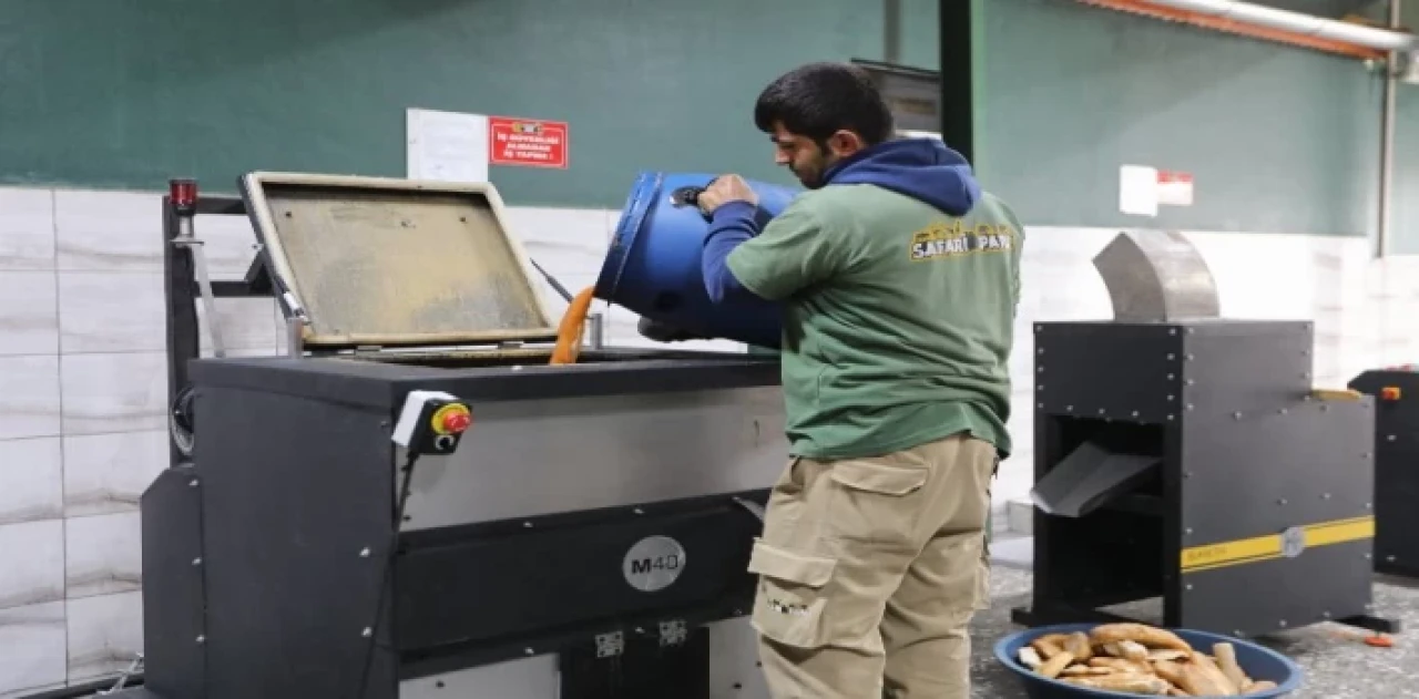 Gaziantep’te yemek artıkları mamaya dönüşüyor