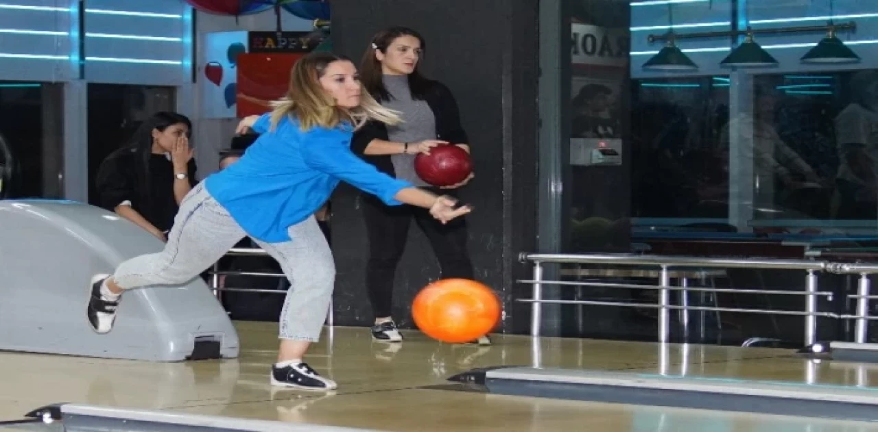 İstanbul Beylikdüzü’nde ’bowling’ heyecanı