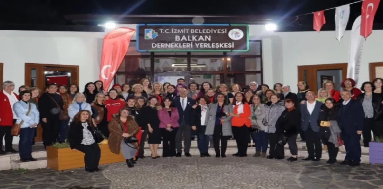 İzmit’te Balkan Dernekleri Yerleşkesi’nde ’Kadın Hakları’ konuşuldu