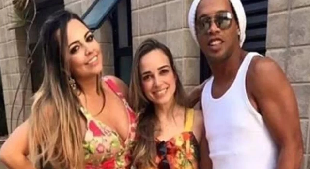 Ronaldinho'nun iki sevgilisiyle birlikte yaşadığı iddia edildi