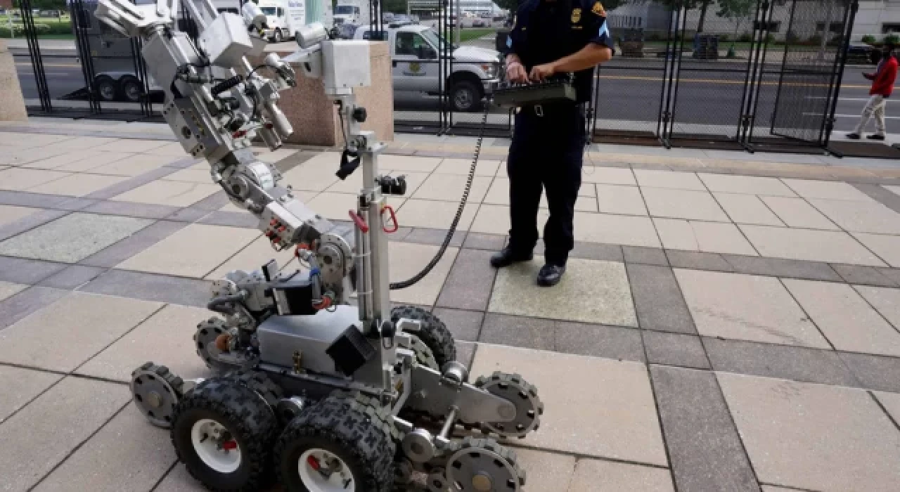 San Francisco'da polisin 'katil robot' kullanmasına izin