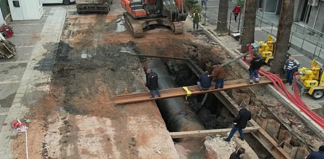 Şehit Fethibey Caddesi’ndeki altyapı sorunu da çözülüyor