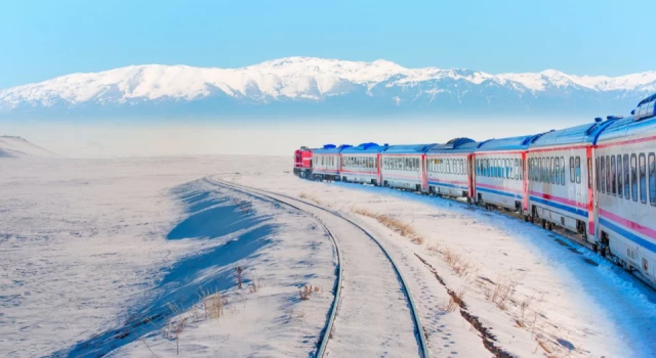 Turistik Doğu Ekspresi sezonun ilk seferini tamamladı