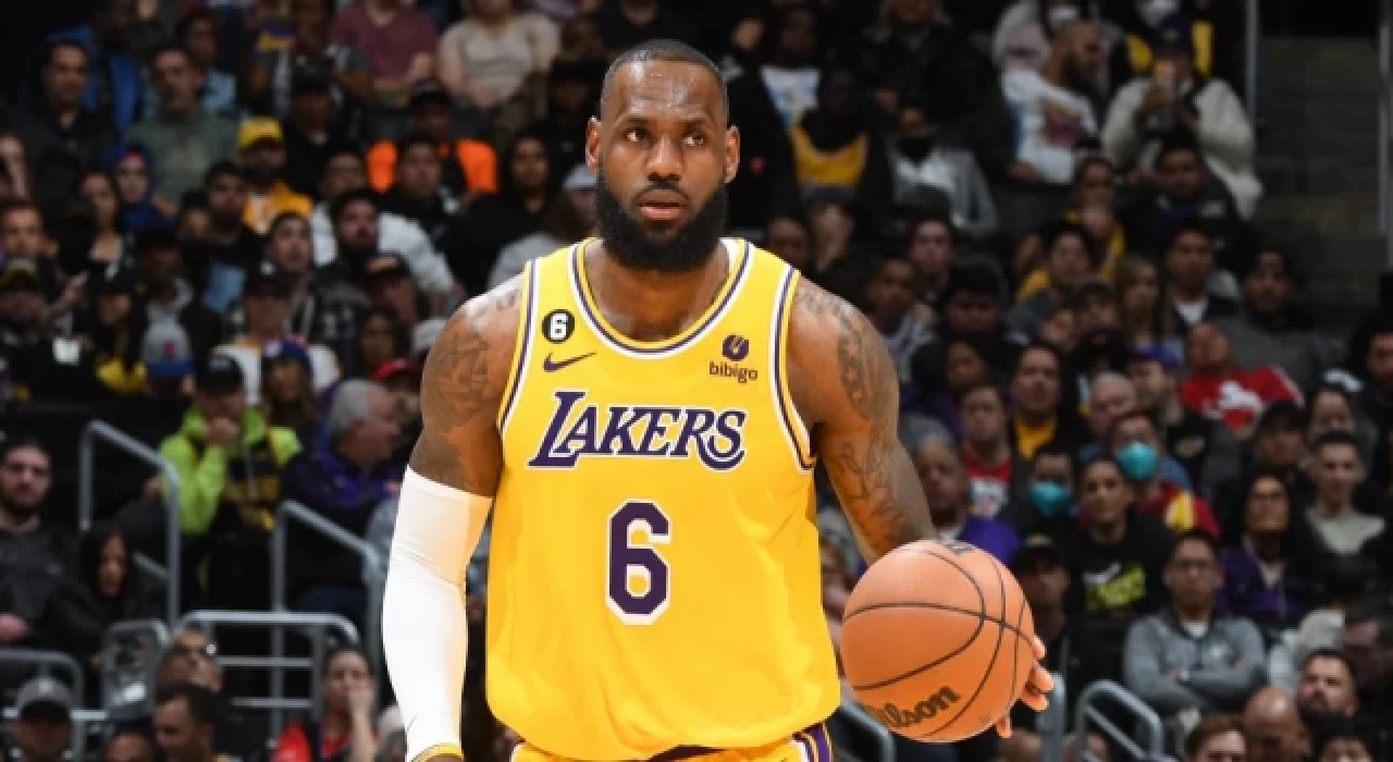 46 sayıyla yıldızlaşan LeBron James, çifte rekorla NBA tarihine geçti