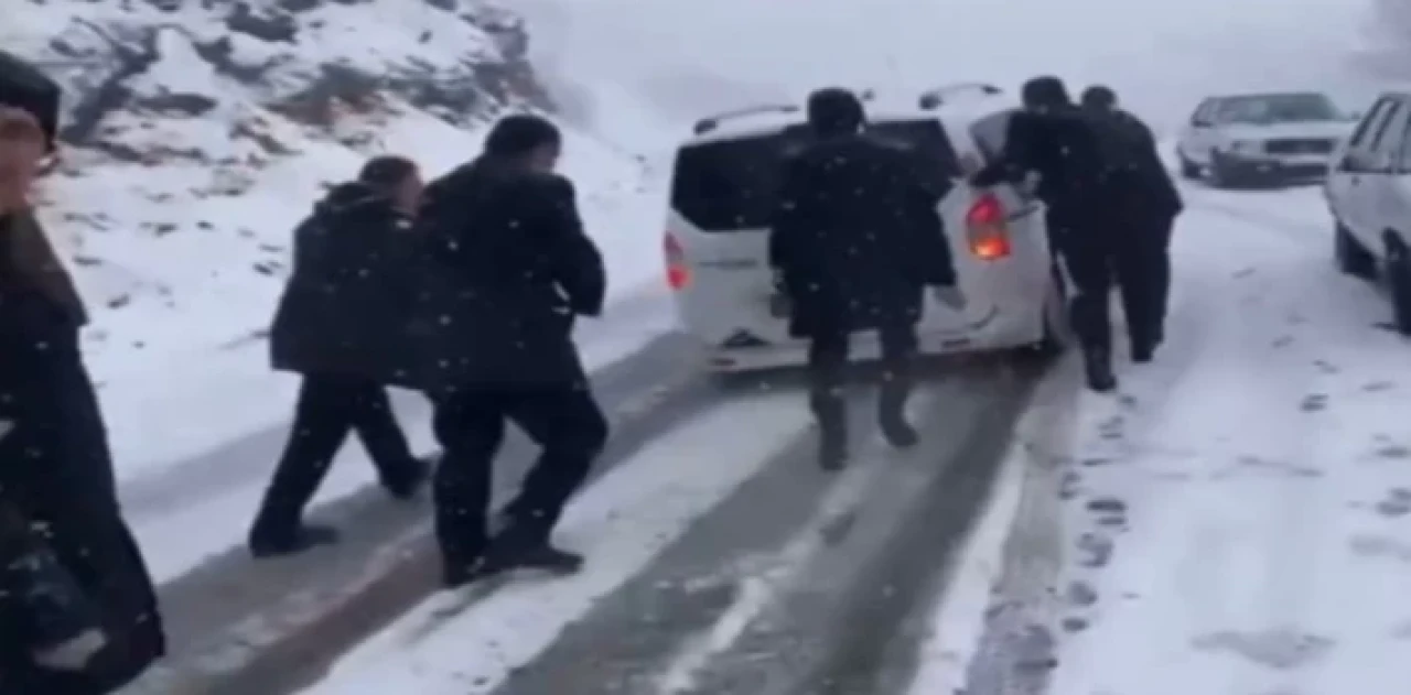 Adıyaman’da sürücülerin imdadına protokol yetişti