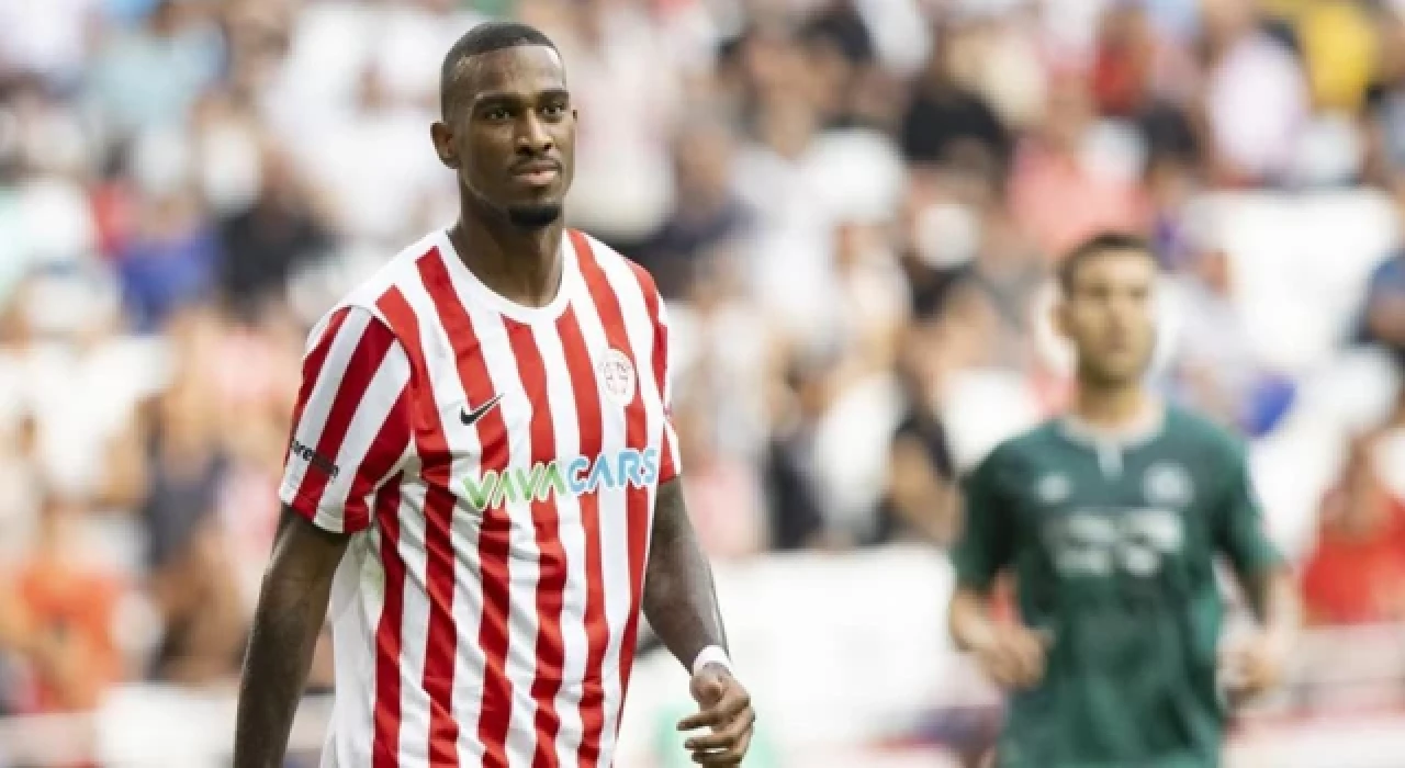 Antalyaspor'lu Haji Wright’a Fenerbahçe’den bir teklif daha