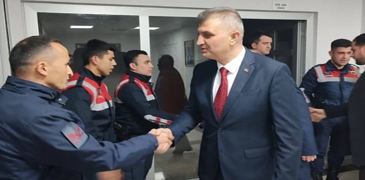 Başkan Sezer’den Görev Başındaki Personele Ziyaret