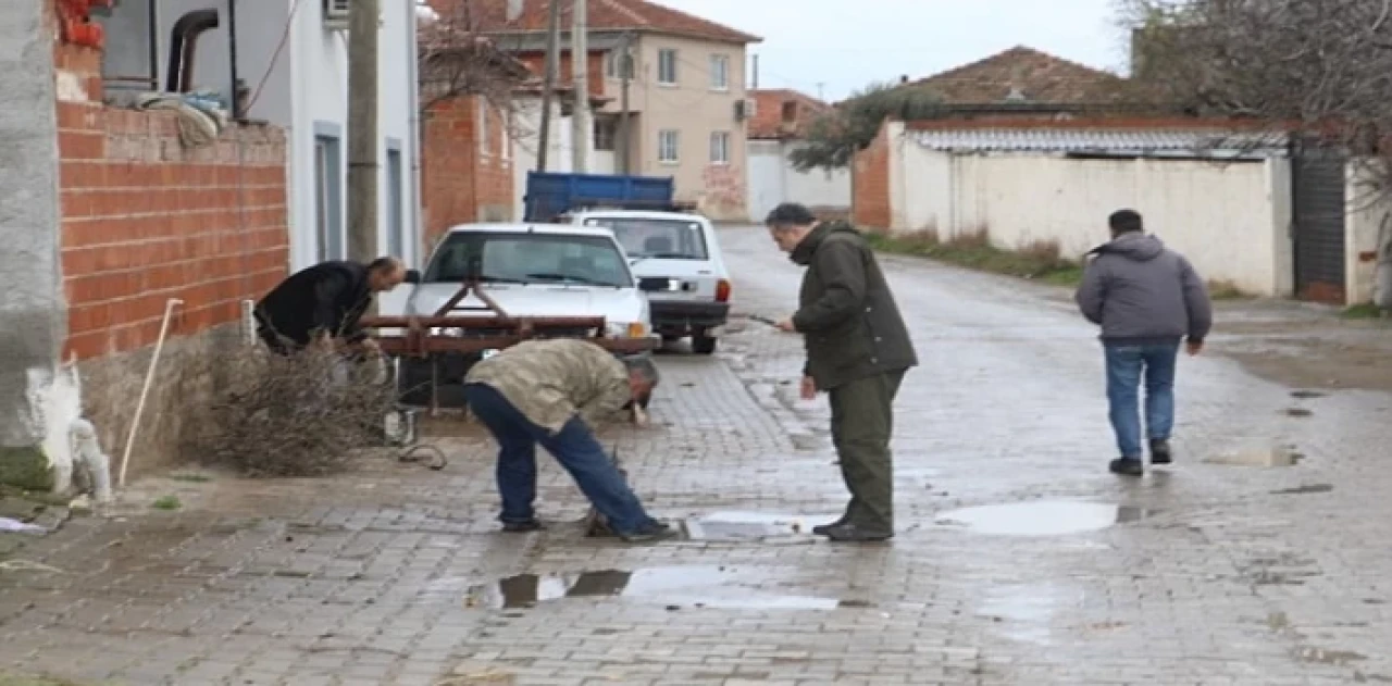 Burhaniye Belediyesi Sahada