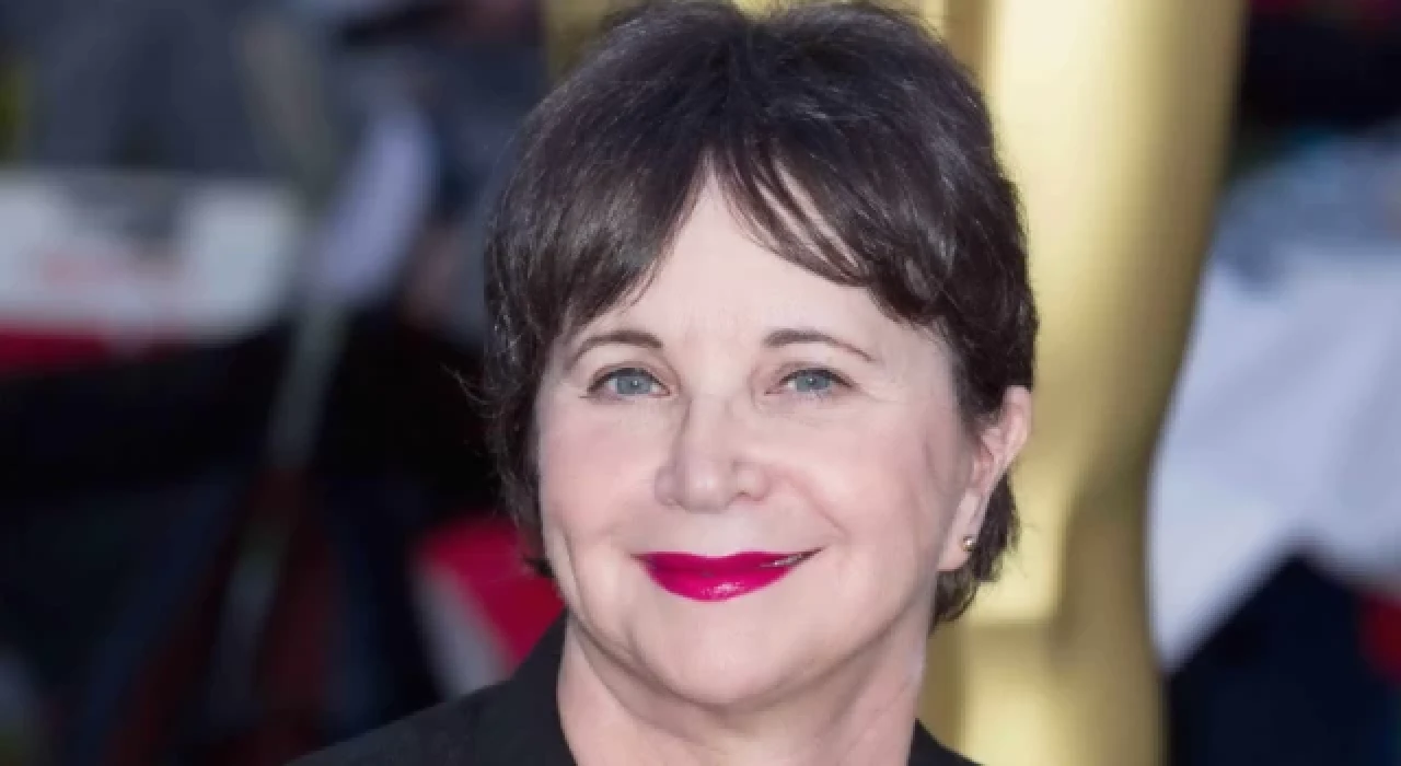 Cindy Williams yaşamını yitirdi