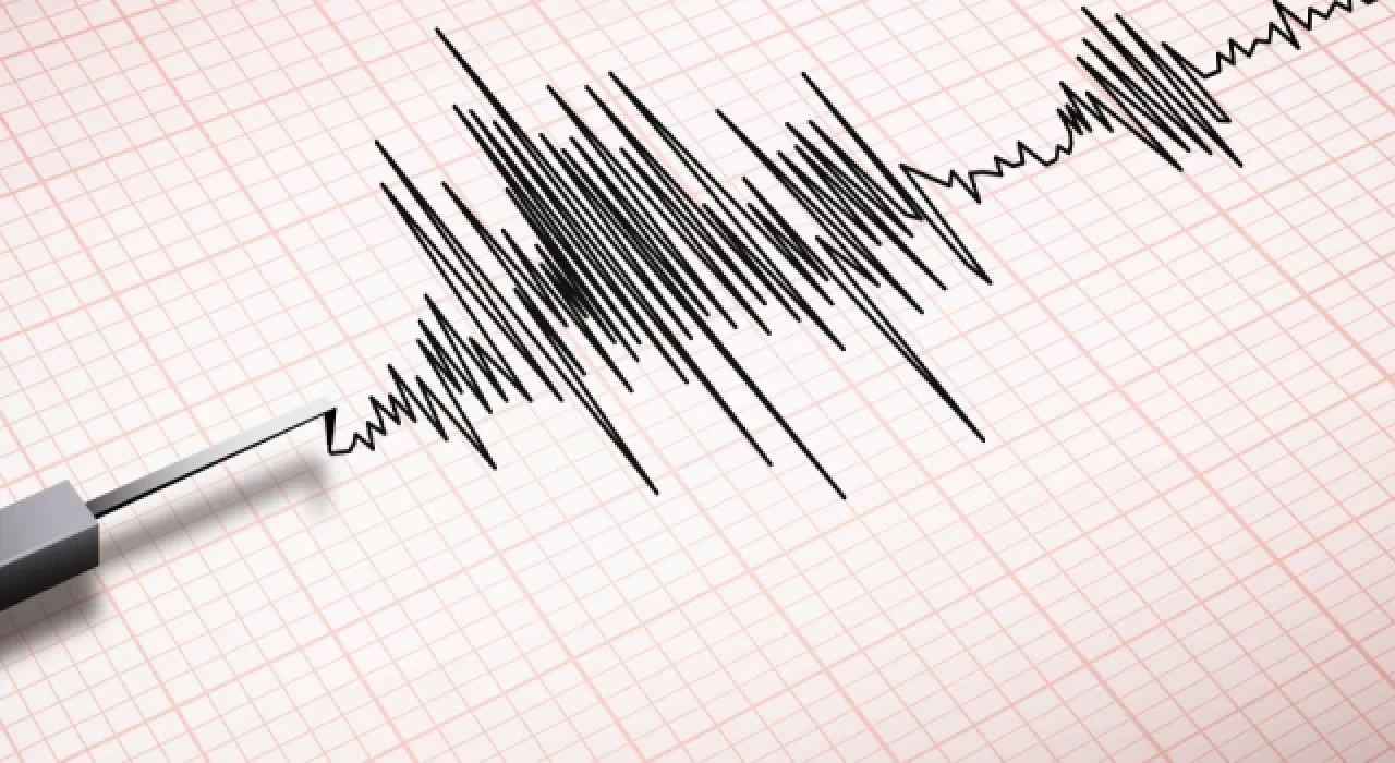 Endonezya'da 7 büyüklüğünde deprem meydana geldi