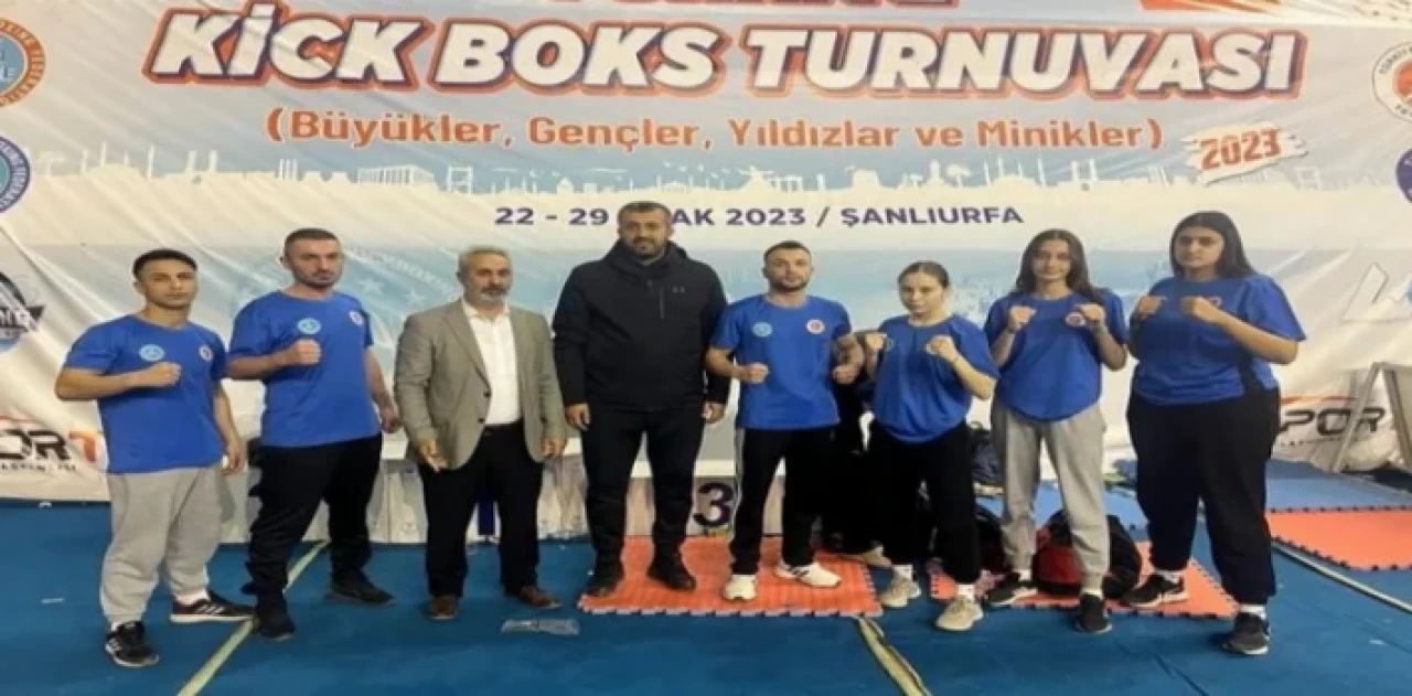 Kick Boks’ta Çayırova damgası