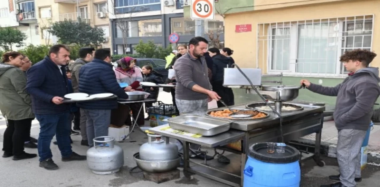 Manisa’da MHP merhum İl Başkanı için lokma hayrı