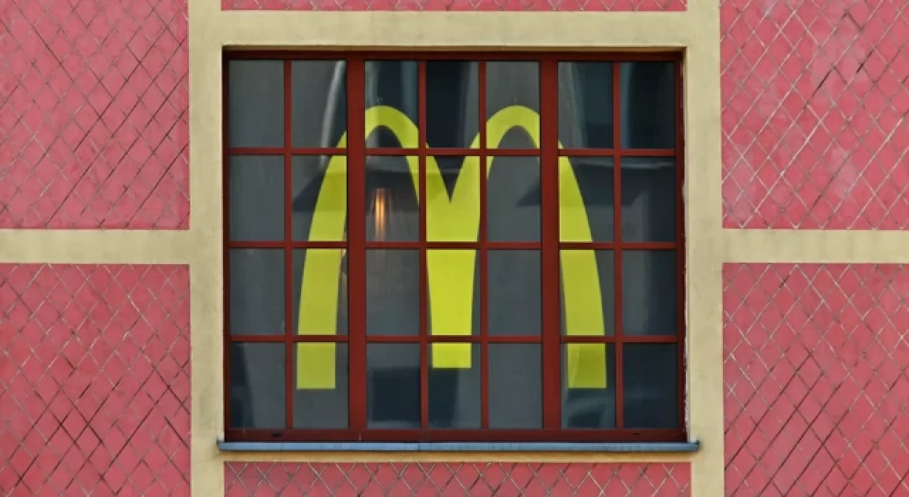 McDonald’s, Kazakistan’daki faaliyetlerini durdurdu