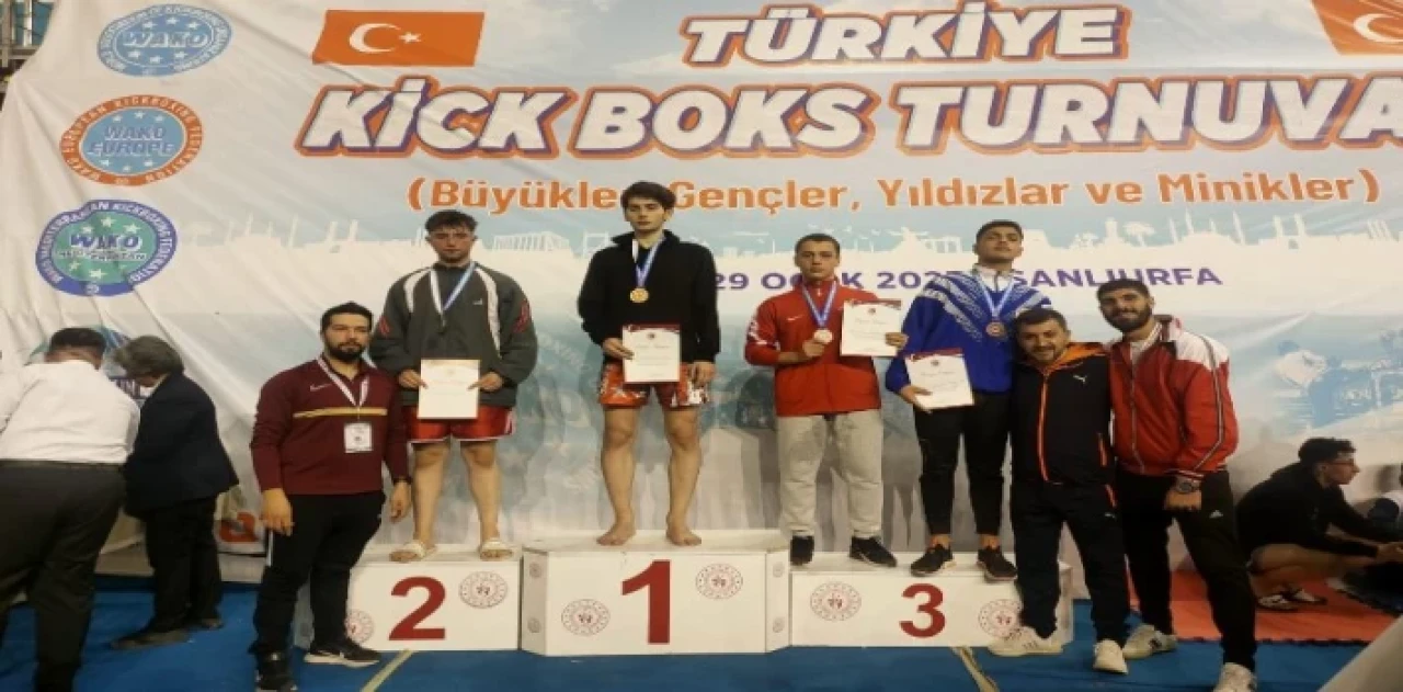 Pazaryerispor ’Kick Boks’a damga vurdu