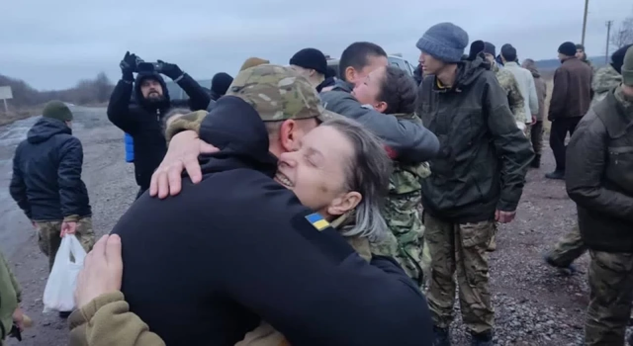 Ukrayna, yaptığı esir takasıyla 140 Ukraynalının serbest bırakıldığını açıkladı