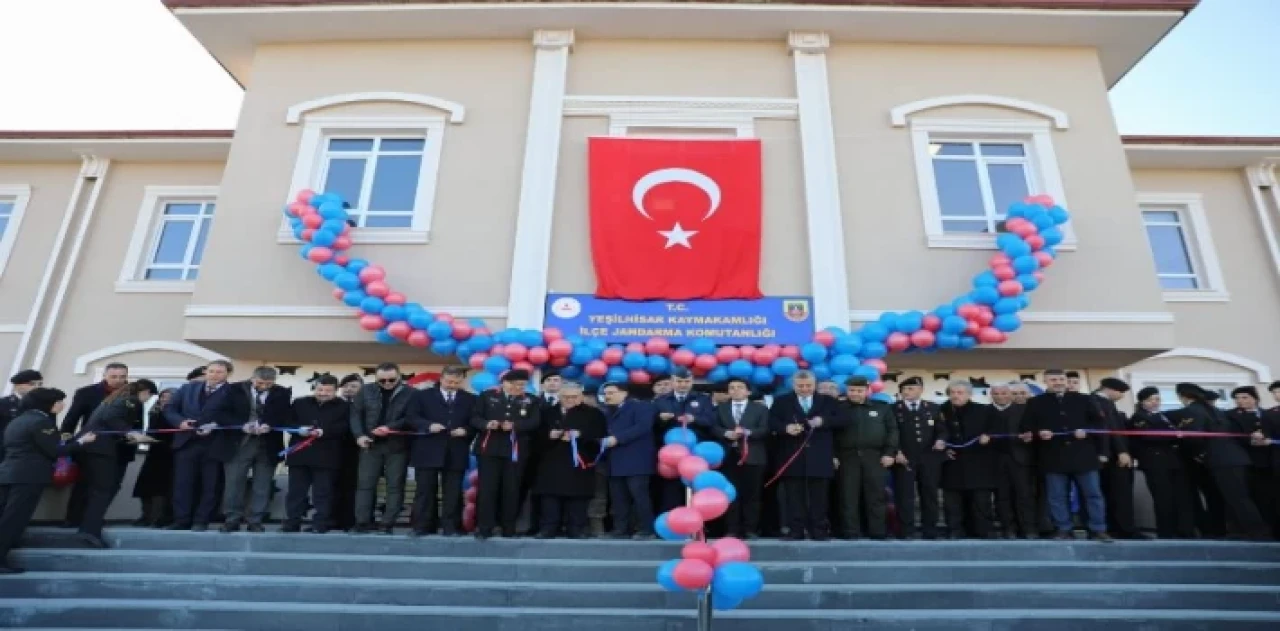 Vali Çiçek’ten Yeşilhisar İlçe Jandarma binası açılışı