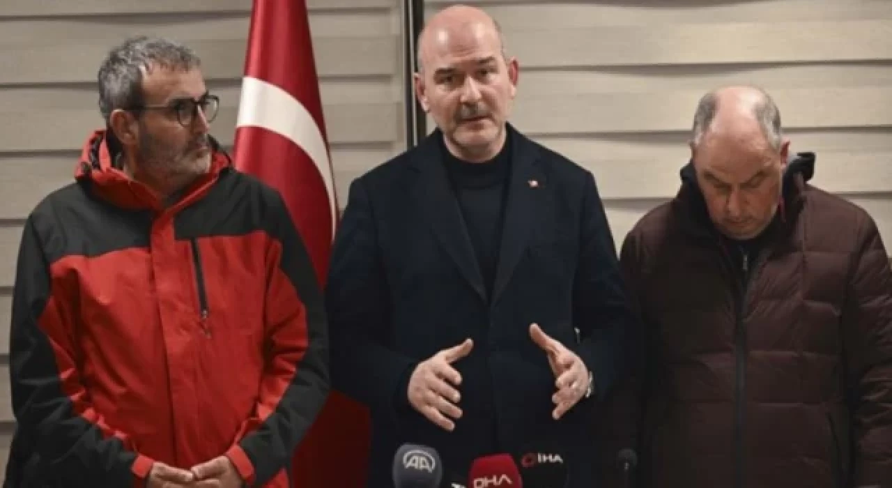 Bakan Soylu: Delil toplamadan enkaz kaldırılmıyor