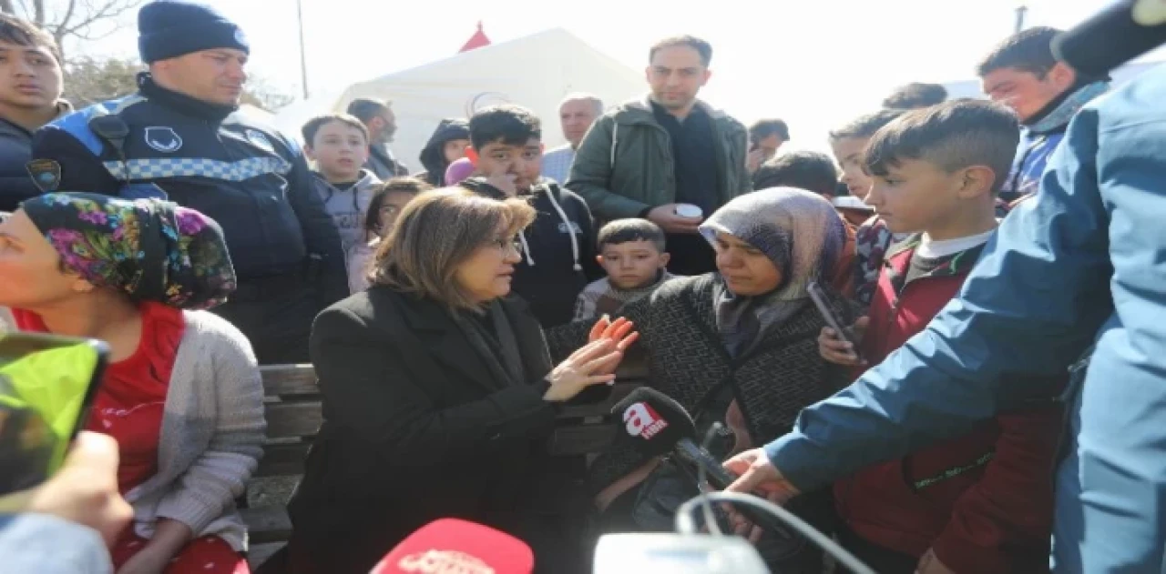 Başkan Şahin’den Gaziantep Çadır Kent’e ziyaret