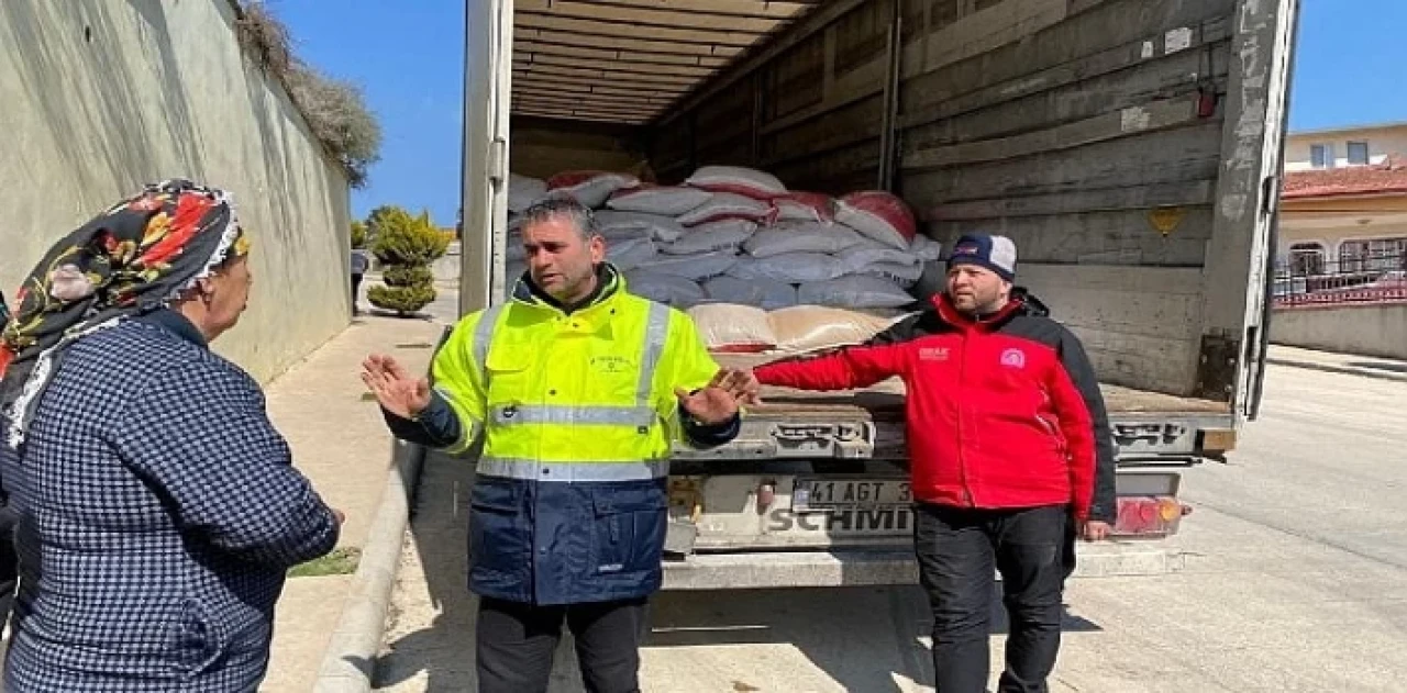 Başkan Turan Hatay Defne’de koordinasyon görevinde